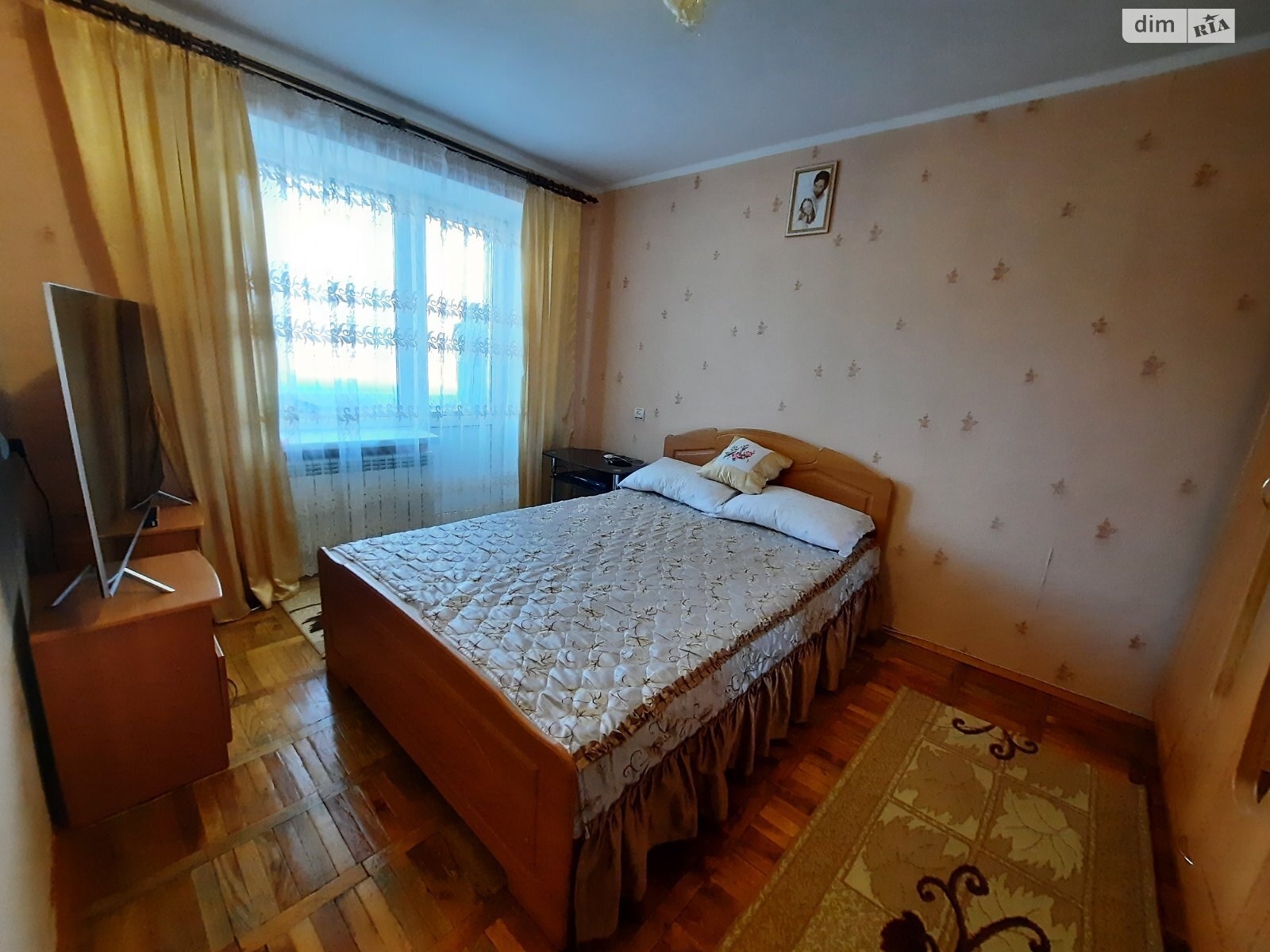 Продажа трехкомнатной квартиры в Микулинцах, на ул. Грушевского, фото 1 Продажа трехкомнатной квартиры в Микулинцах, на ул. Грушевского, фото 1