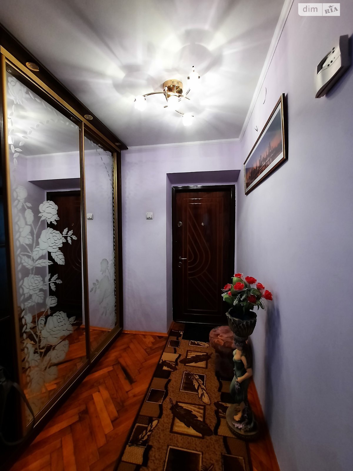 Продажа трехкомнатной квартиры в Микулинцах, на ул. Грушевского, фото 1 Продажа трехкомнатной квартиры в Микулинцах, на ул. Грушевского, фото 1