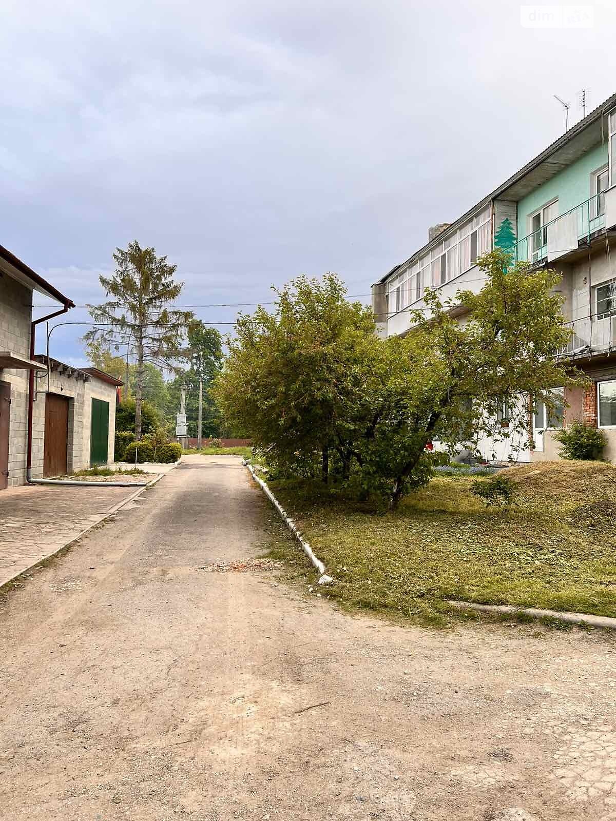 Продажа трехкомнатной квартиры в Микулинцах, на ул. Тернопольская, фото 1 Продажа трехкомнатной квартиры в Микулинцах, на ул. Тернопольская, фото 1