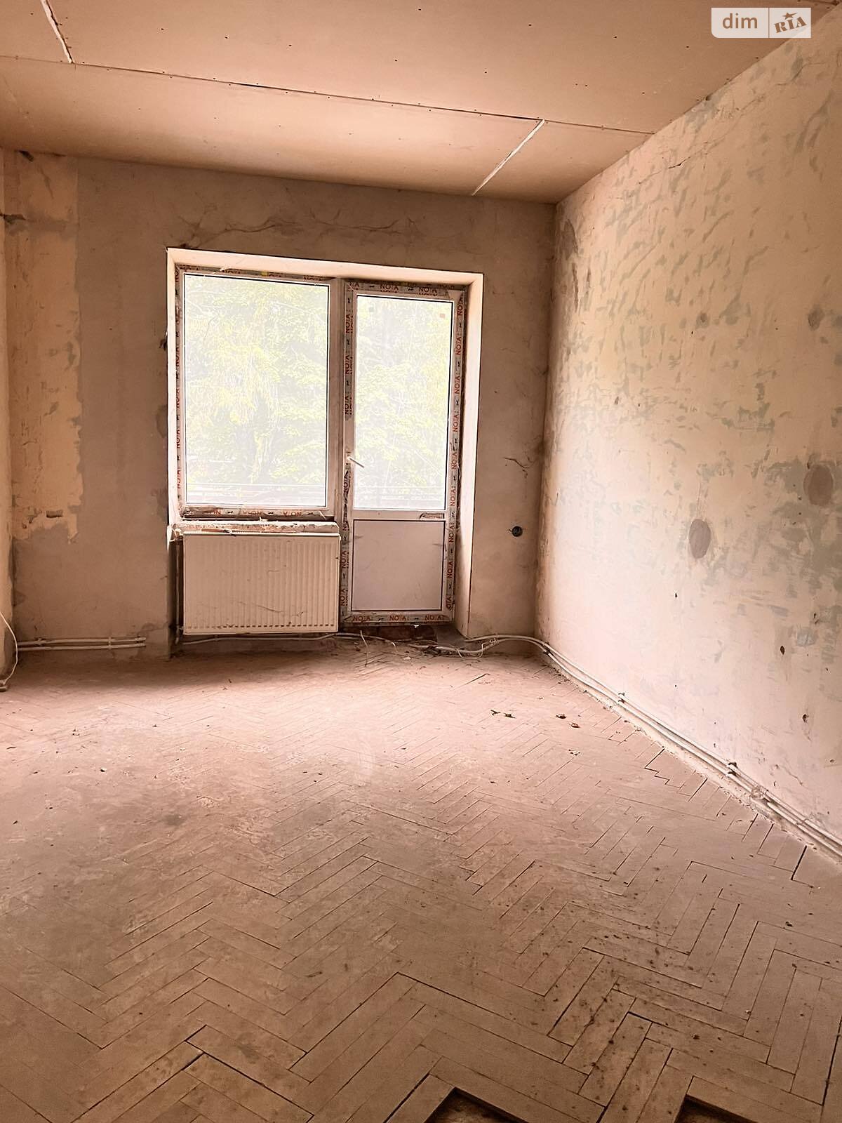 Продажа трехкомнатной квартиры в Микулинцах, на ул. Тернопольская, фото 1 Продажа трехкомнатной квартиры в Микулинцах, на ул. Тернопольская, фото 1