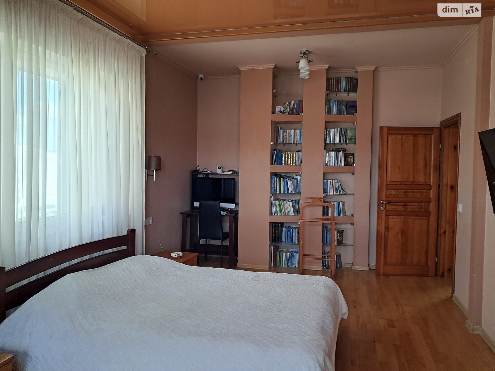 Продаж двокімнатної квартири в Минаї, на вул. Августина Волошина 1, фото 1 Продаж двокімнатної квартири в Минаї, на вул. Августина Волошина 1, фото 1
