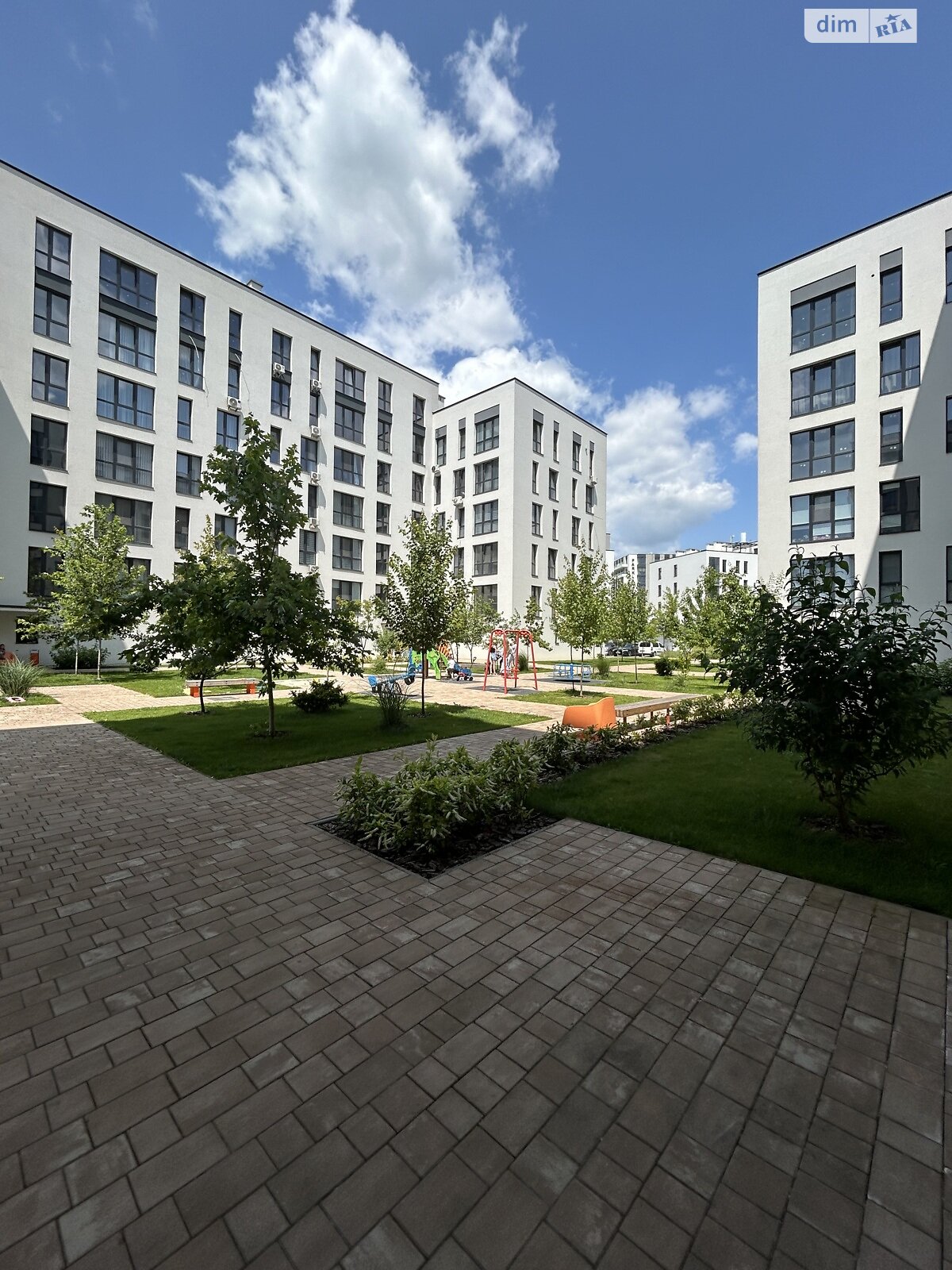 Продаж трикімнатної квартири в Минаї, на вул. Августина Волошина 14, фото 1 Продаж трикімнатної квартири в Минаї, на вул. Августина Волошина 14, фото 1