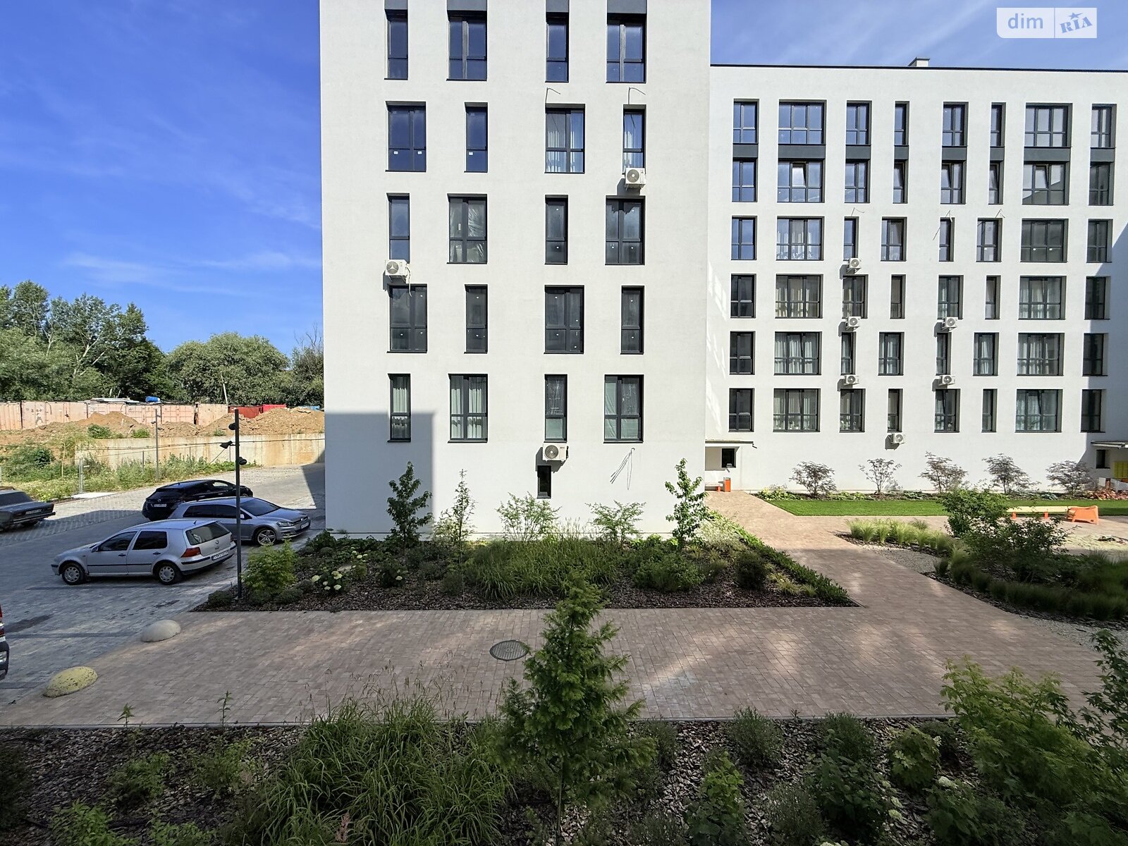 Продаж двокімнатної квартири в Минаї, на вул. Августина Волошина 22, фото 1 Продаж двокімнатної квартири в Минаї, на вул. Августина Волошина 22, фото 1