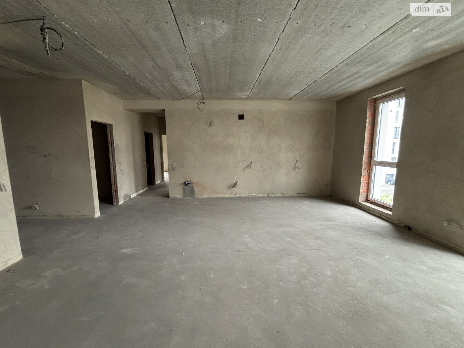 Продаж трикімнатної квартири в Минаї, на вул. Августина Волошина 22, кв. 305, фото 1