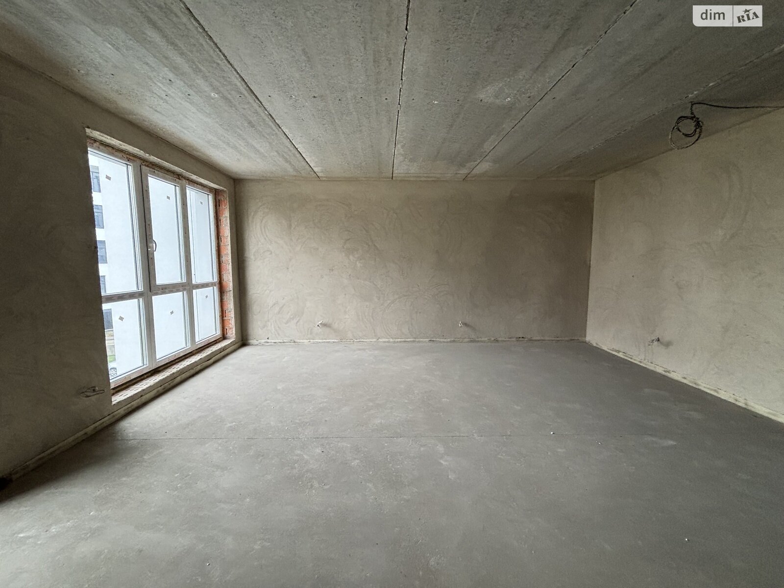 Продаж трикімнатної квартири в Минаї, на вул. Августина Волошина 22, кв. 305, фото 1