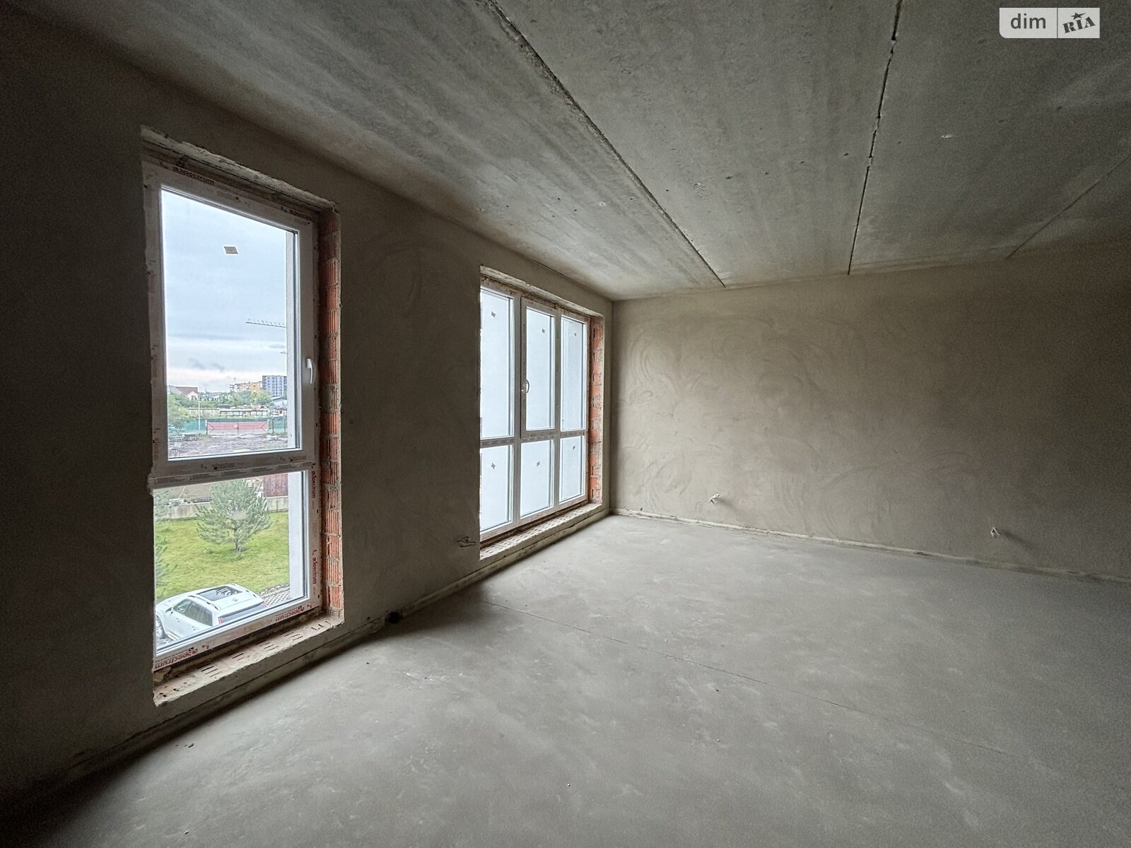 Продаж трикімнатної квартири в Минаї, на вул. Августина Волошина 22, кв. 305, фото 1