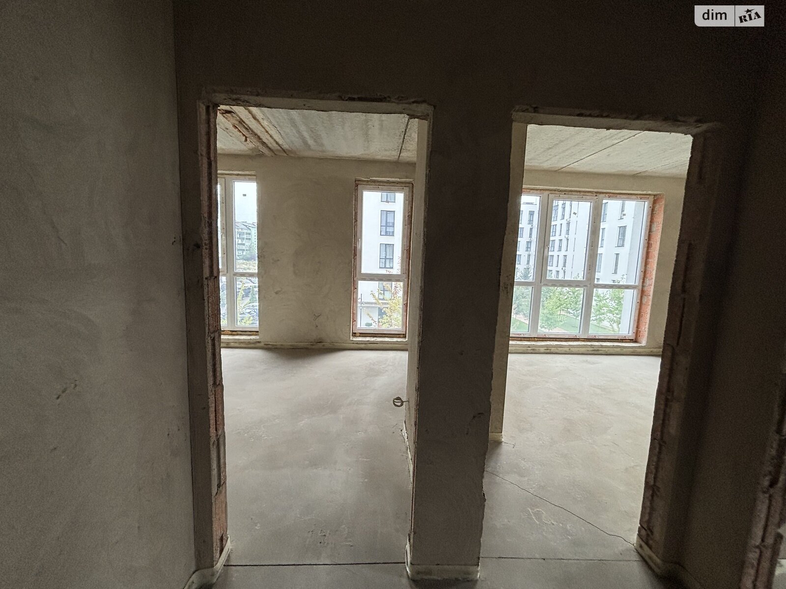 Продаж трикімнатної квартири в Минаї, на вул. Августина Волошина 22, кв. 305, фото 1