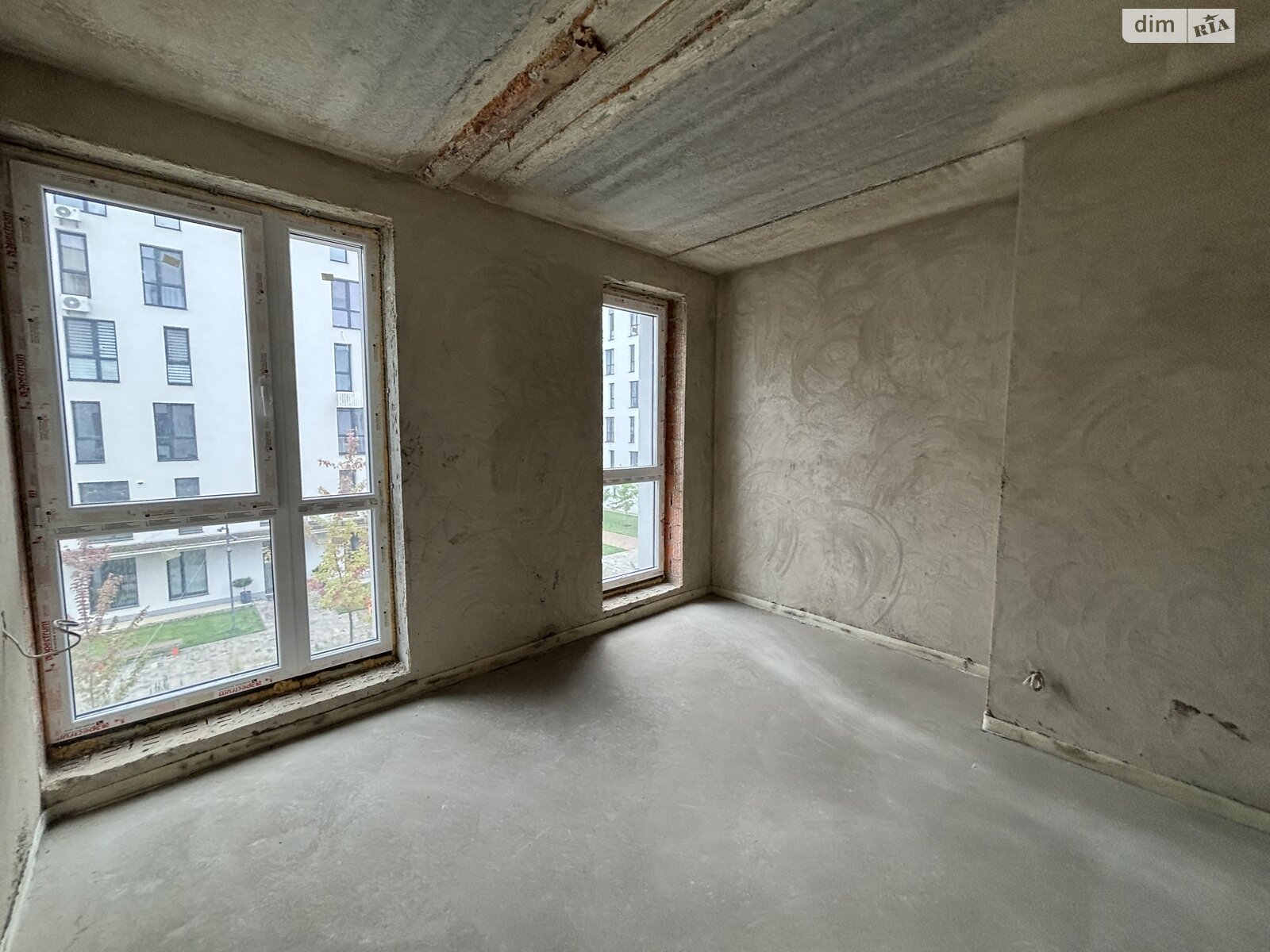 Продаж трикімнатної квартири в Минаї, на вул. Августина Волошина 22, кв. 305, фото 1