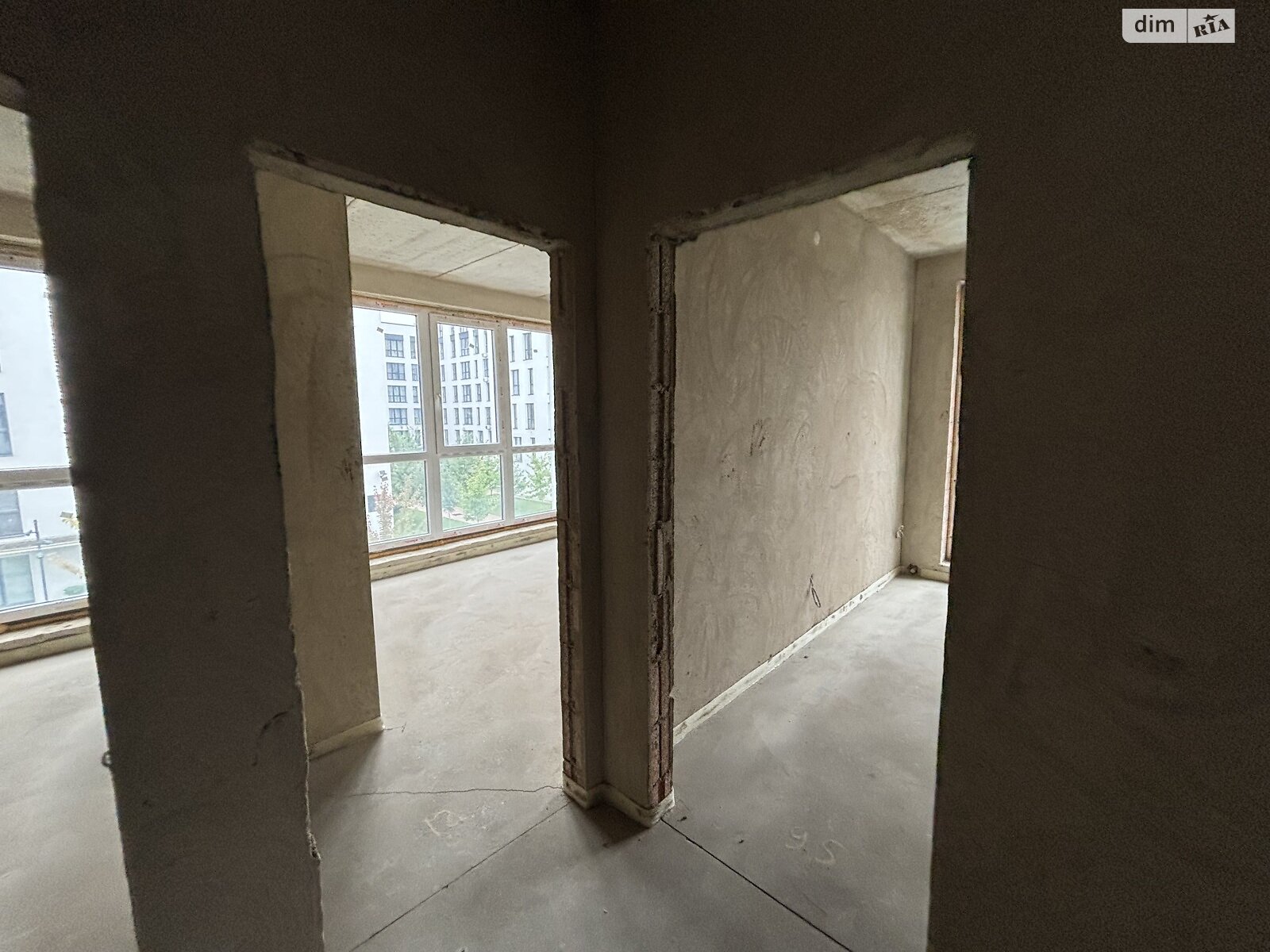 Продаж трикімнатної квартири в Минаї, на вул. Августина Волошина 22, кв. 305, фото 1