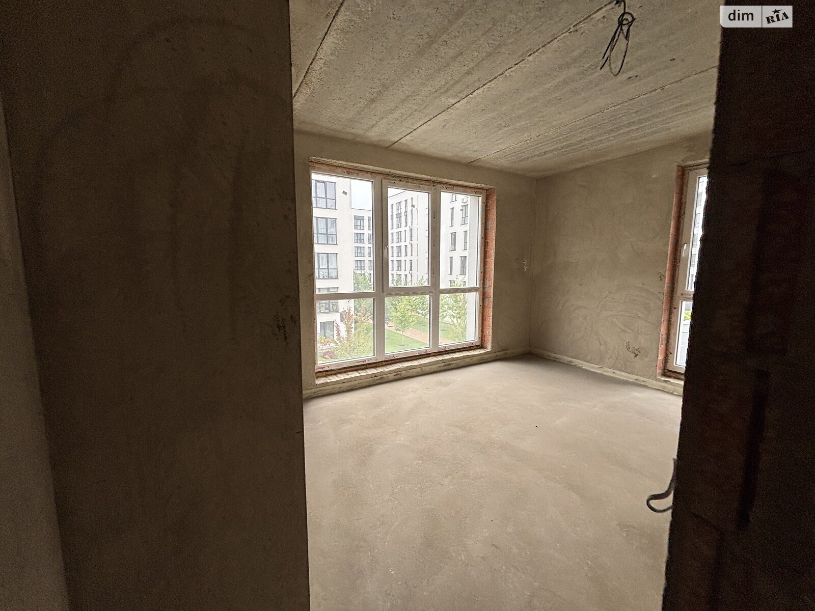 Продаж трикімнатної квартири в Минаї, на вул. Августина Волошина 22, кв. 305, фото 1