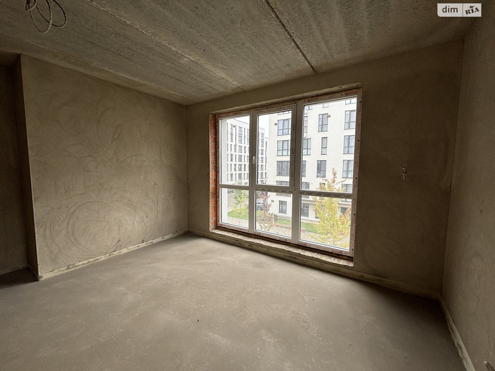 Продаж трикімнатної квартири в Минаї, на вул. Августина Волошина 22, кв. 305, фото 1