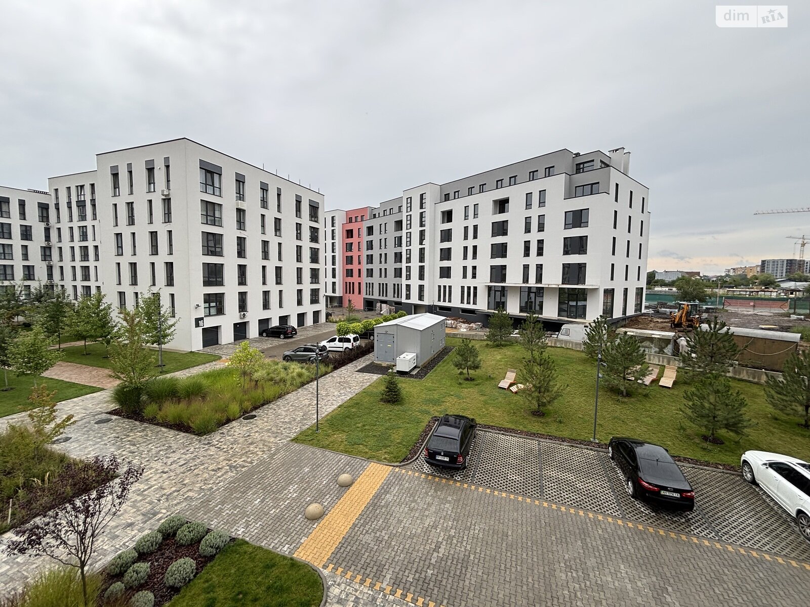 Продаж трикімнатної квартири в Минаї, на вул. Августина Волошина 22, кв. 305, фото 1