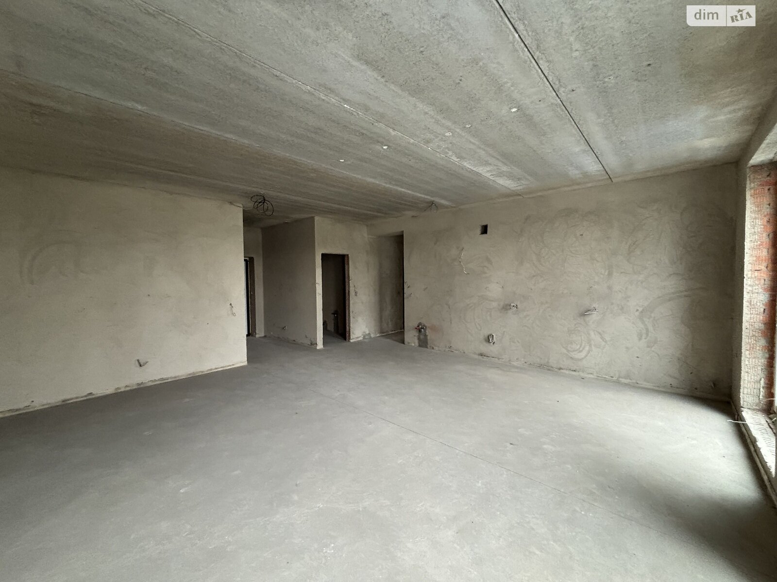 Продаж трикімнатної квартири в Минаї, на вул. Августина Волошина 22, кв. 205, фото 1