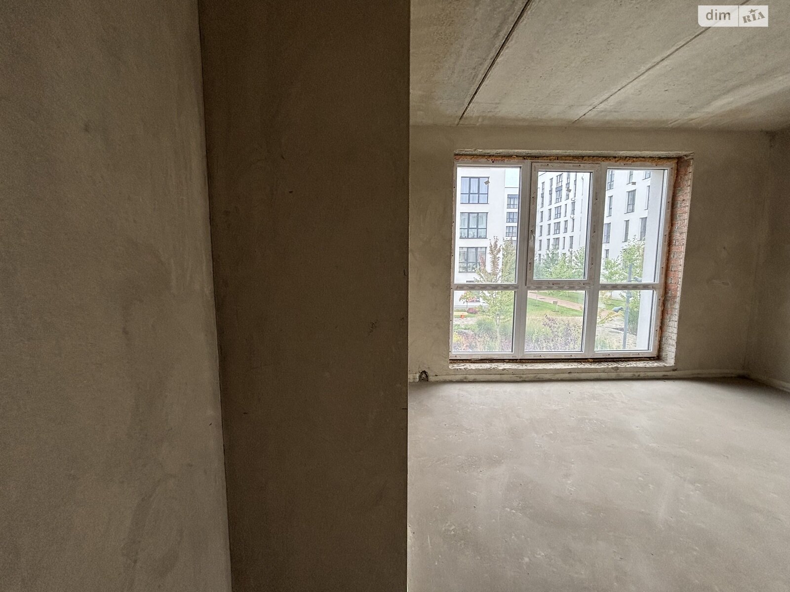 Продаж трикімнатної квартири в Минаї, на вул. Августина Волошина 22, кв. 205, фото 1