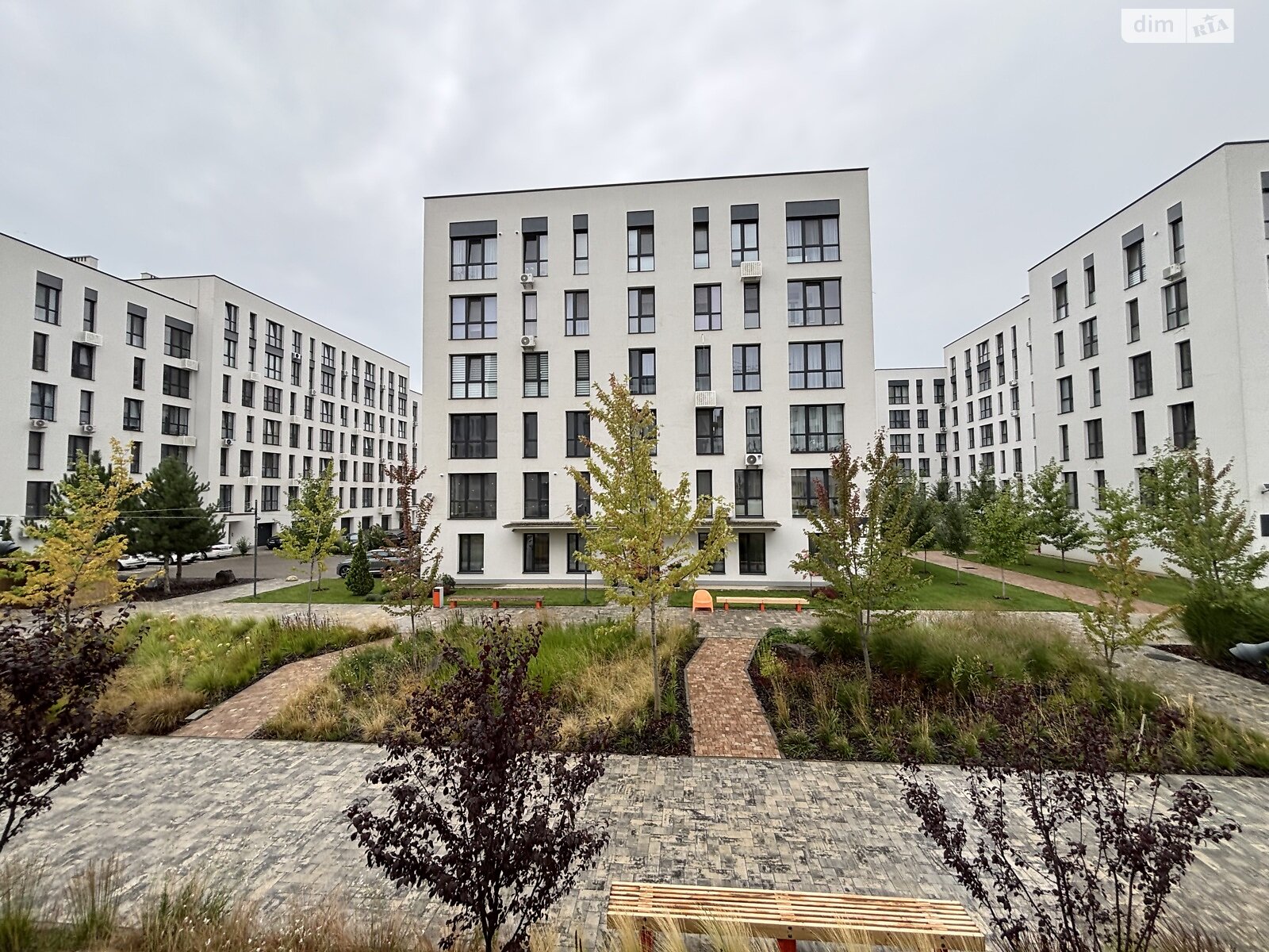 Продаж трикімнатної квартири в Минаї, на вул. Августина Волошина 22, кв. 205, фото 1