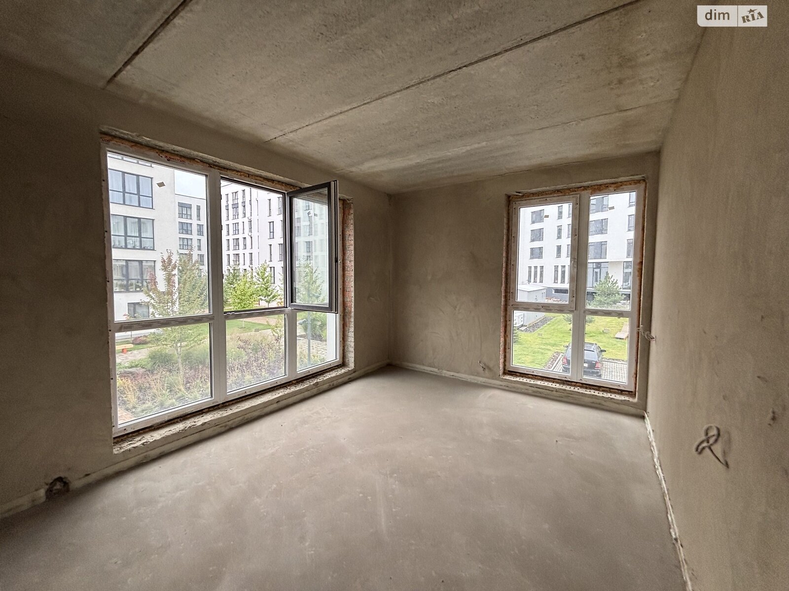 Продаж трикімнатної квартири в Минаї, на вул. Августина Волошина 22, кв. 205, фото 1