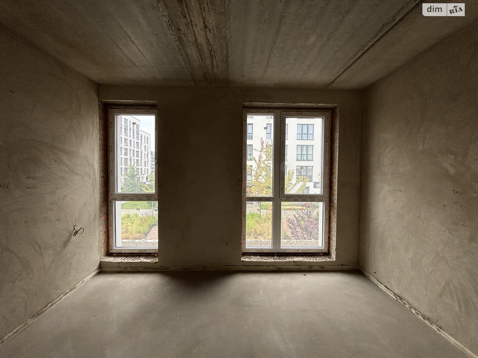 Продаж трикімнатної квартири в Минаї, на вул. Августина Волошина 22, кв. 205, фото 1