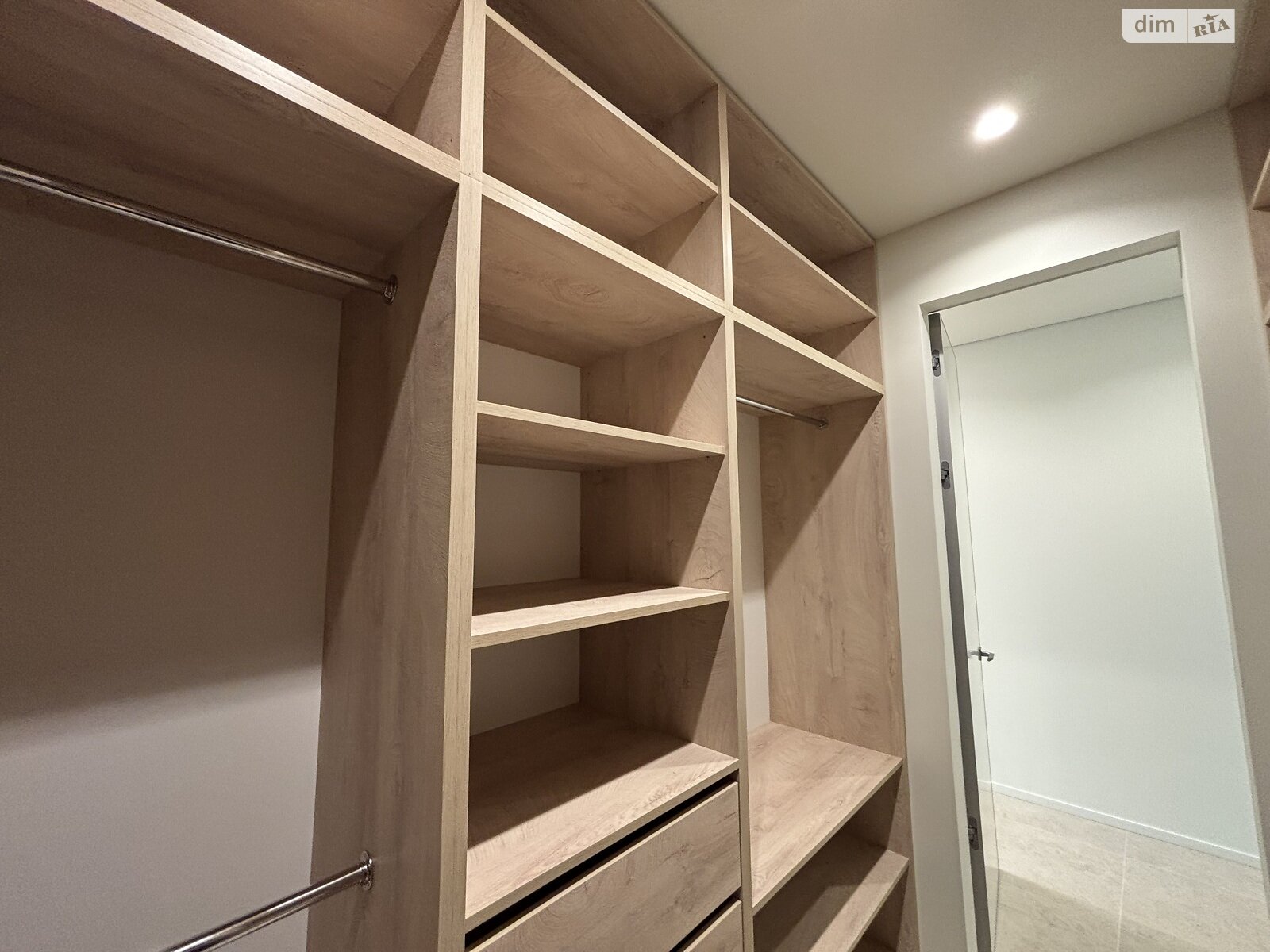 Продаж трикімнатної квартири в Минаї, на вул. Августина Волошина 24, кв. 210, фото 1