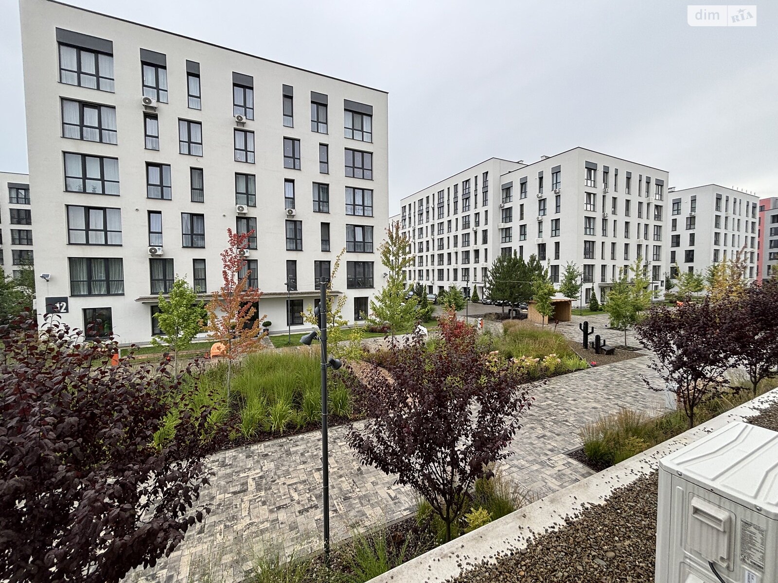 Продаж трикімнатної квартири в Минаї, на вул. Августина Волошина 24, кв. 210, фото 1