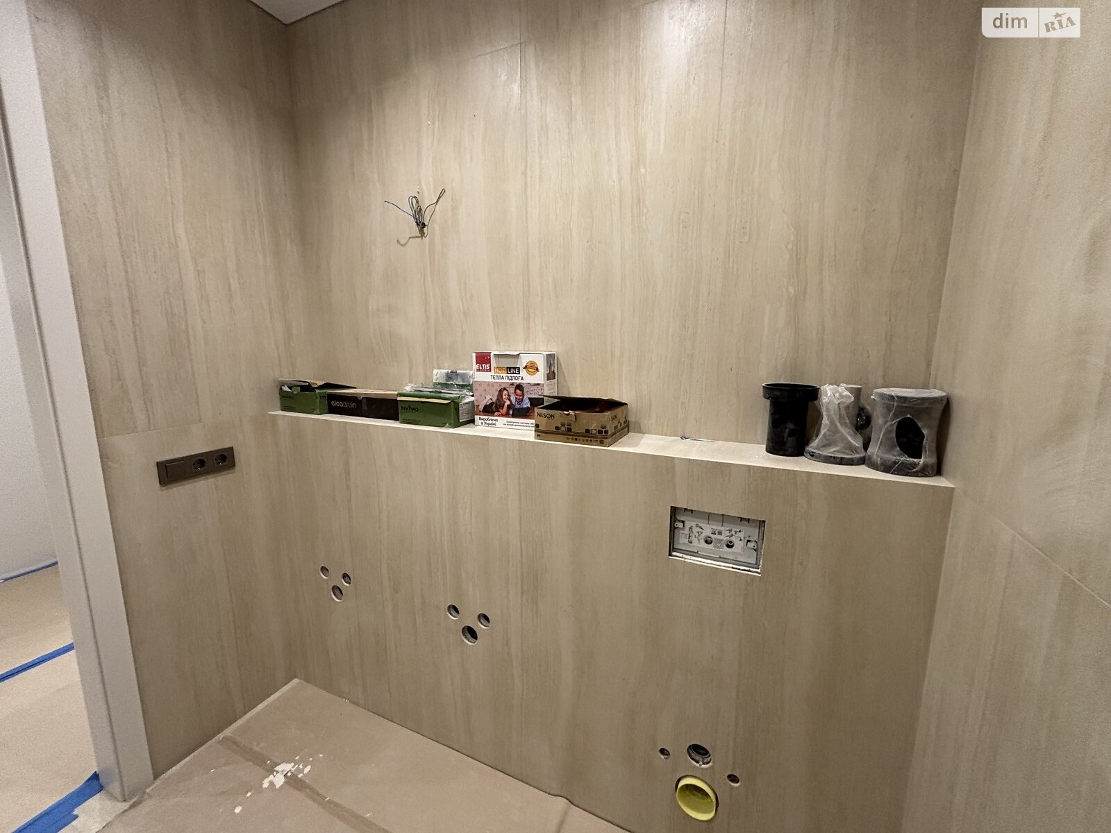 Продаж трикімнатної квартири в Минаї, на вул. Августина Волошина 24, кв. 205, фото 1