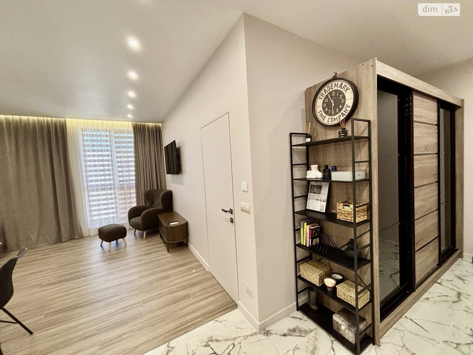 Продаж однокімнатної квартири в Минаї, на вул. Августина Волошина 14, кв. 705, фото 1