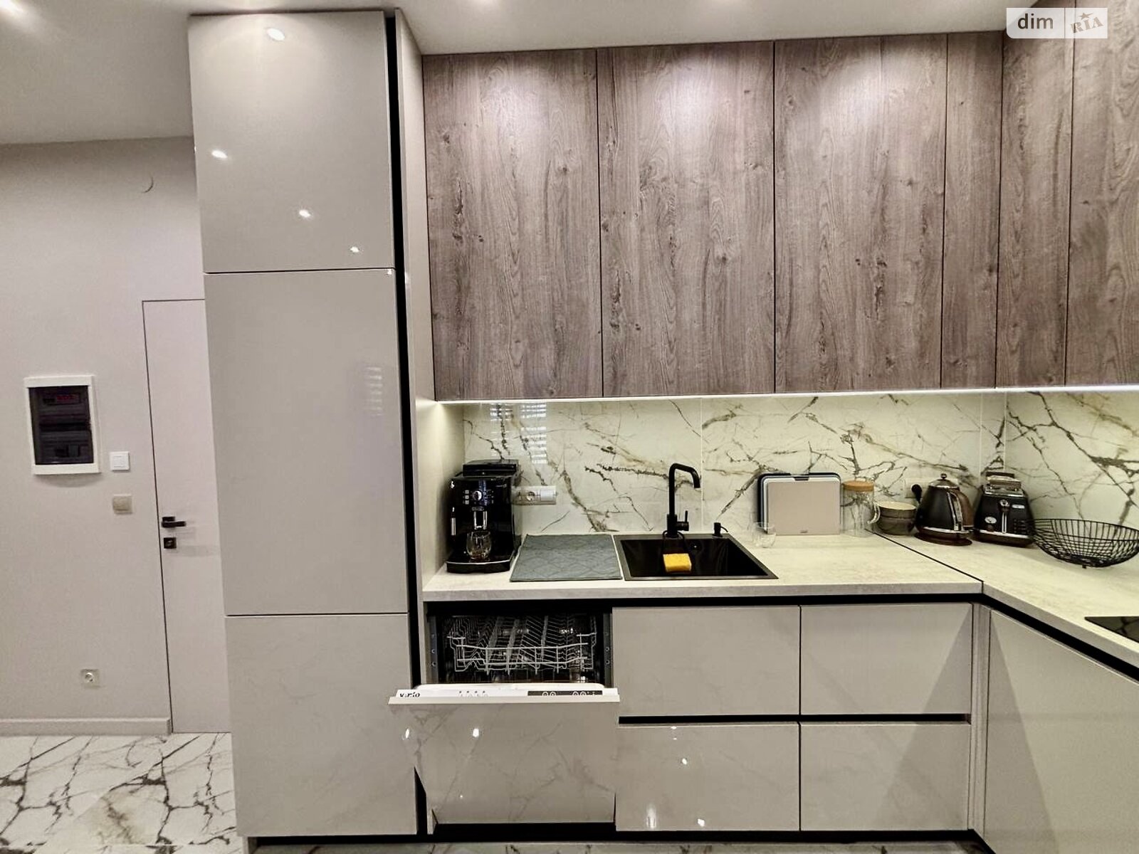 Продаж однокімнатної квартири в Минаї, на вул. Августина Волошина 14, кв. 705, фото 1