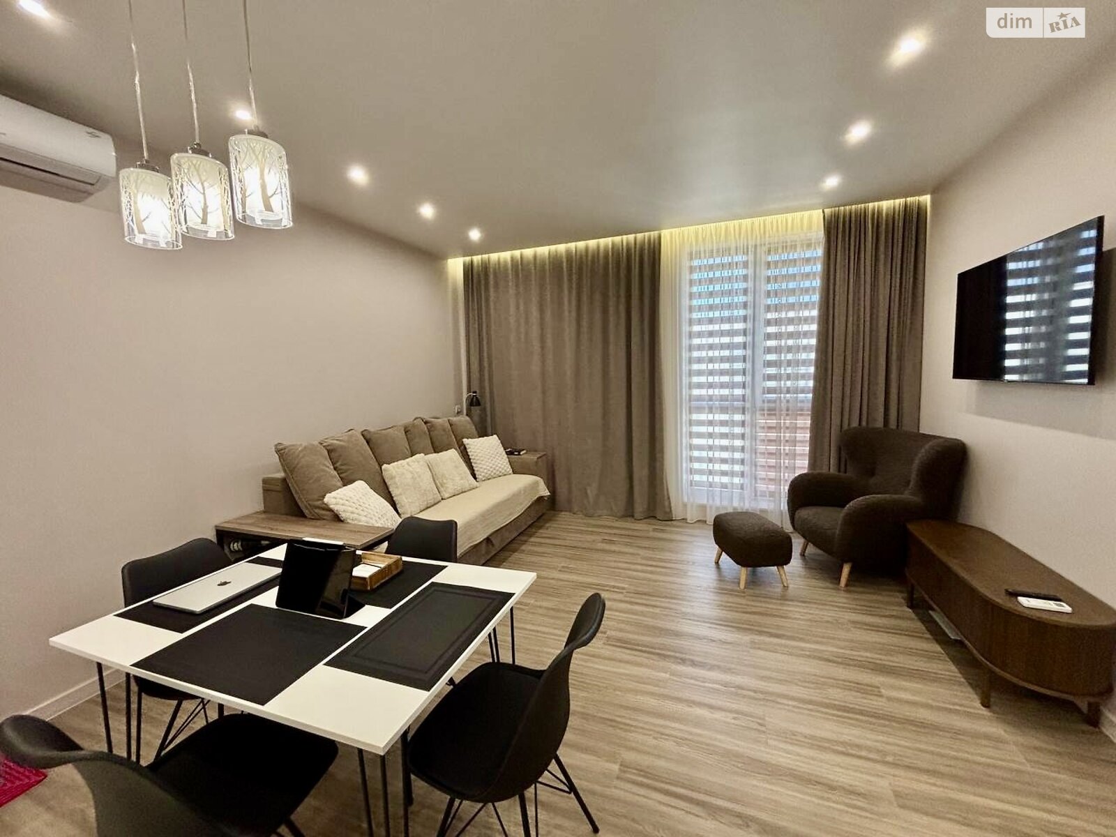 Продаж однокімнатної квартири в Минаї, на вул. Августина Волошина 14, кв. 705, фото 1