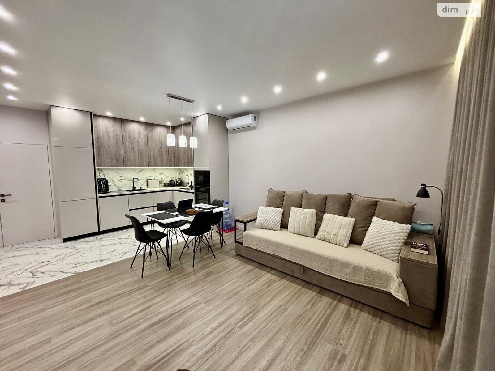 Продаж однокімнатної квартири в Минаї, на вул. Августина Волошина 14, кв. 705, фото 1