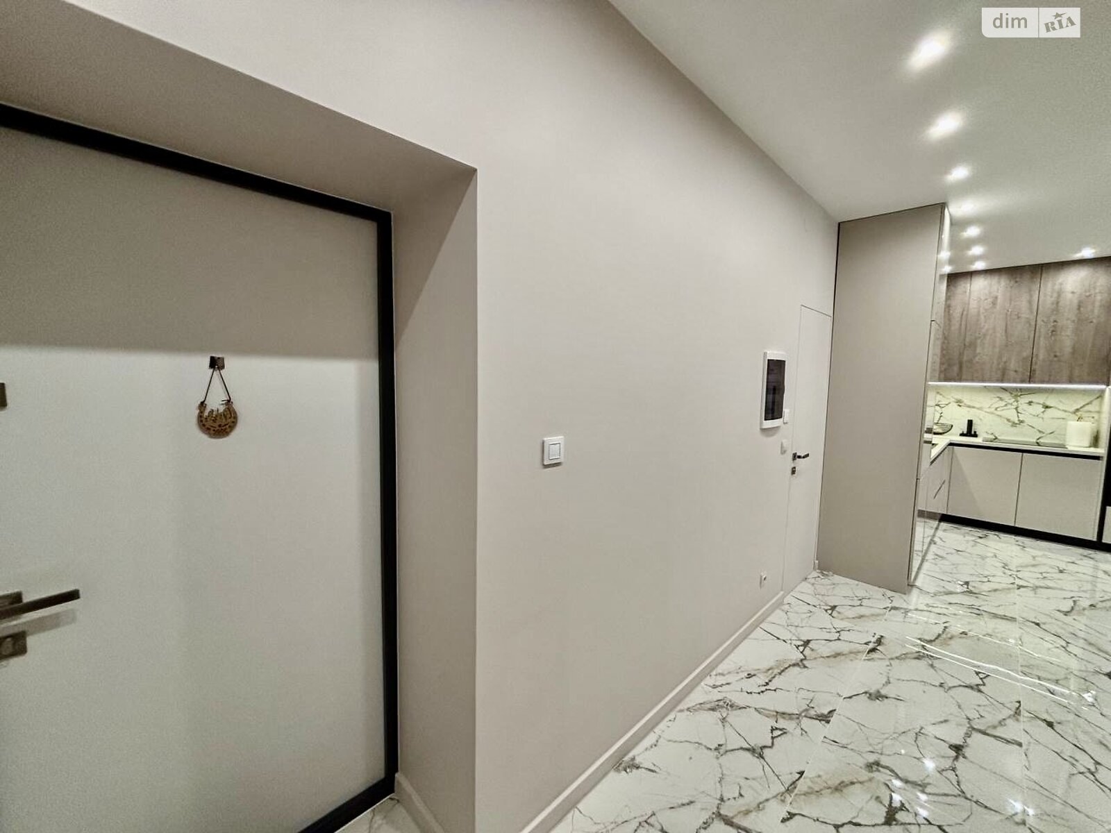 Продаж однокімнатної квартири в Минаї, на вул. Августина Волошина 14, кв. 705, фото 1