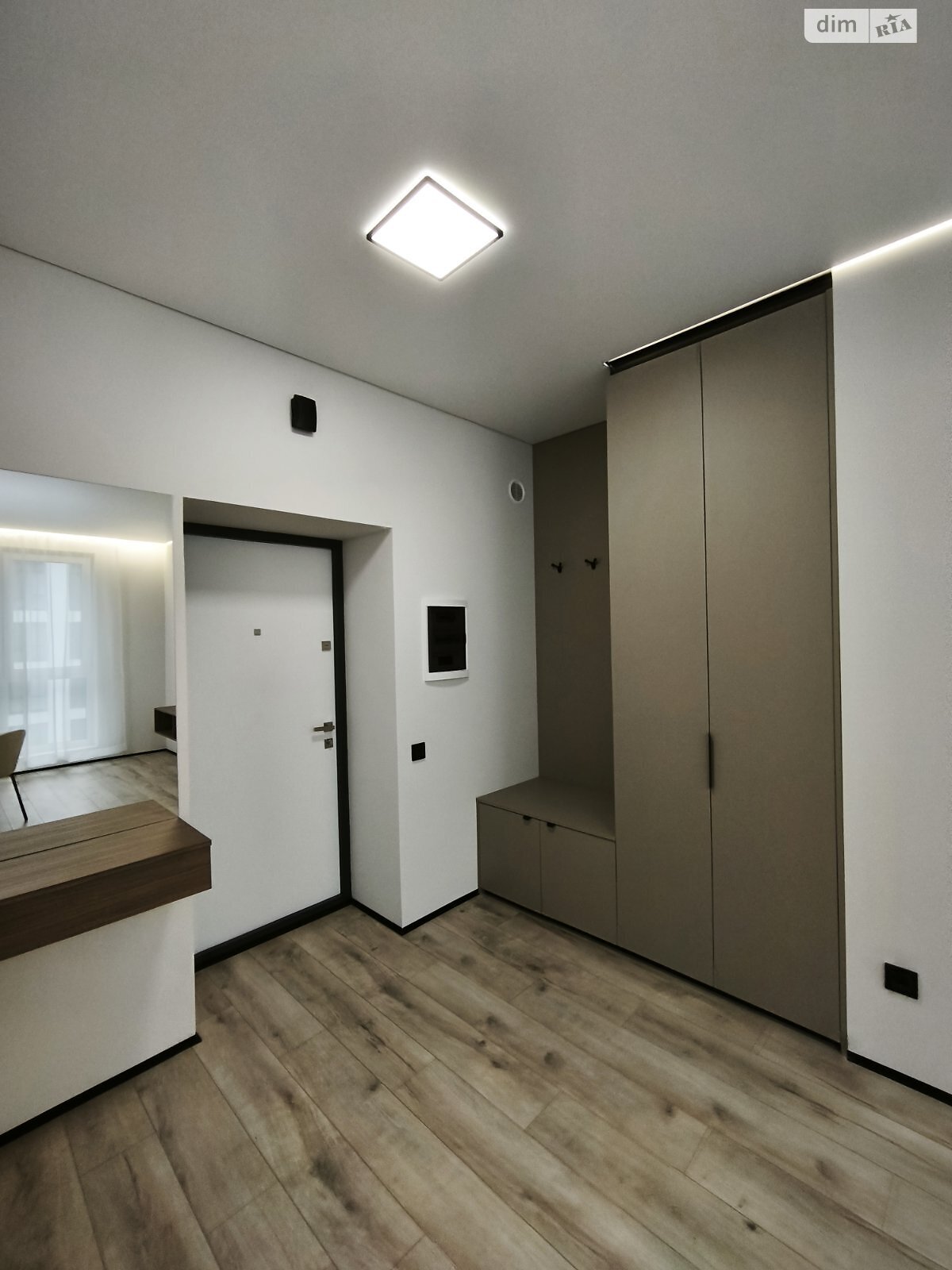 Продаж однокімнатної квартири в Минаї, на вул. Августина Волошина, фото 1