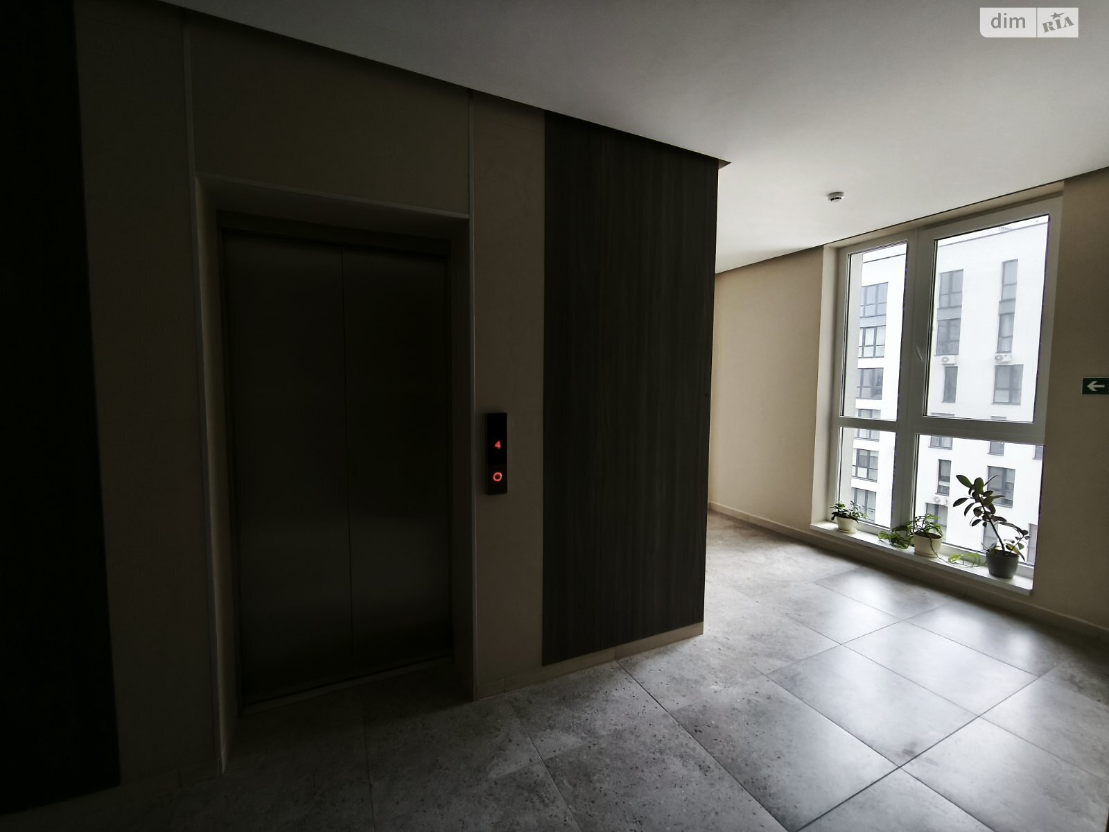 Продаж однокімнатної квартири в Минаї, на вул. Августина Волошина, фото 1