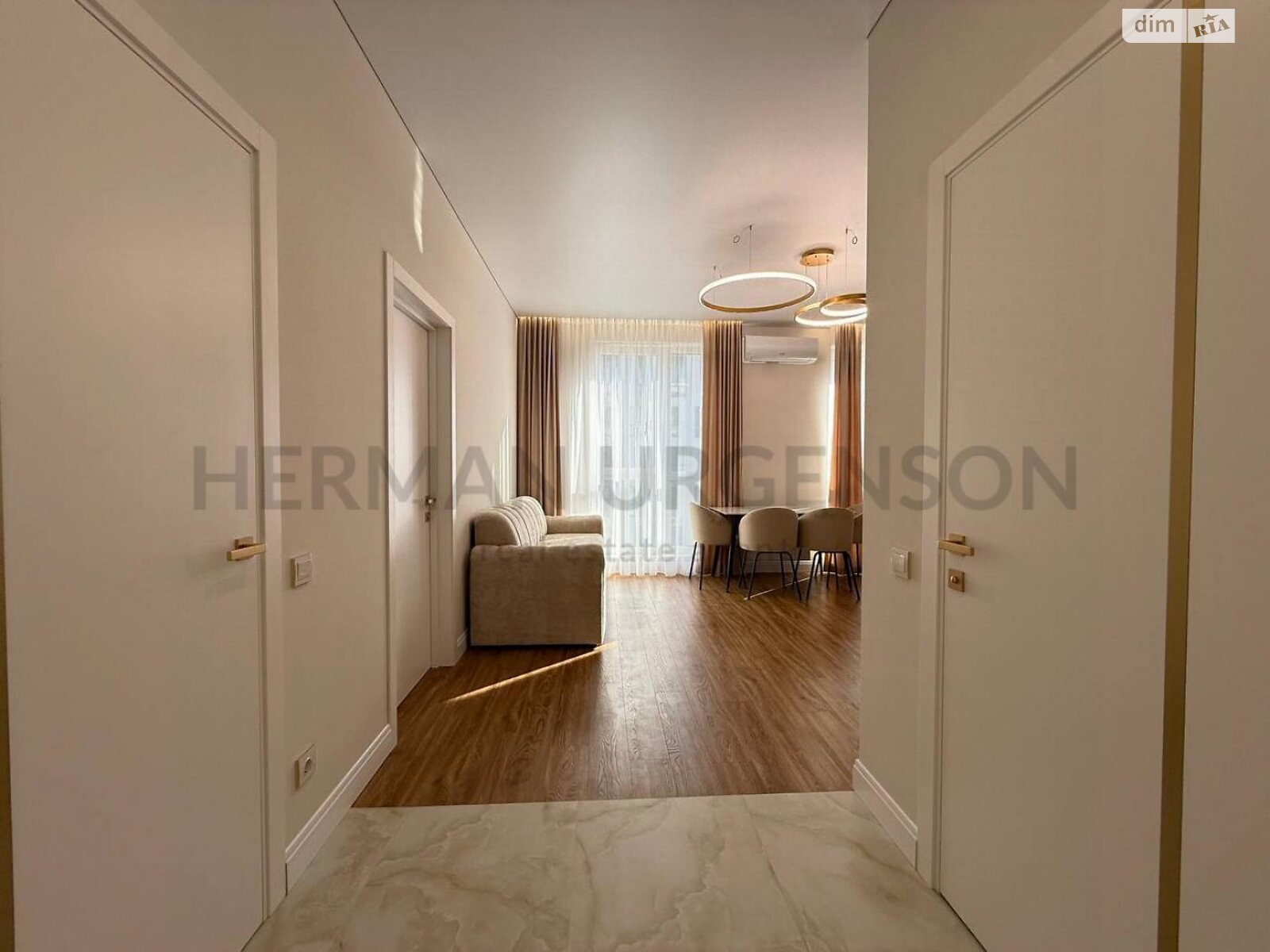 Продаж однокімнатної квартири в Минаї, на вул. Августина Волошина, фото 1