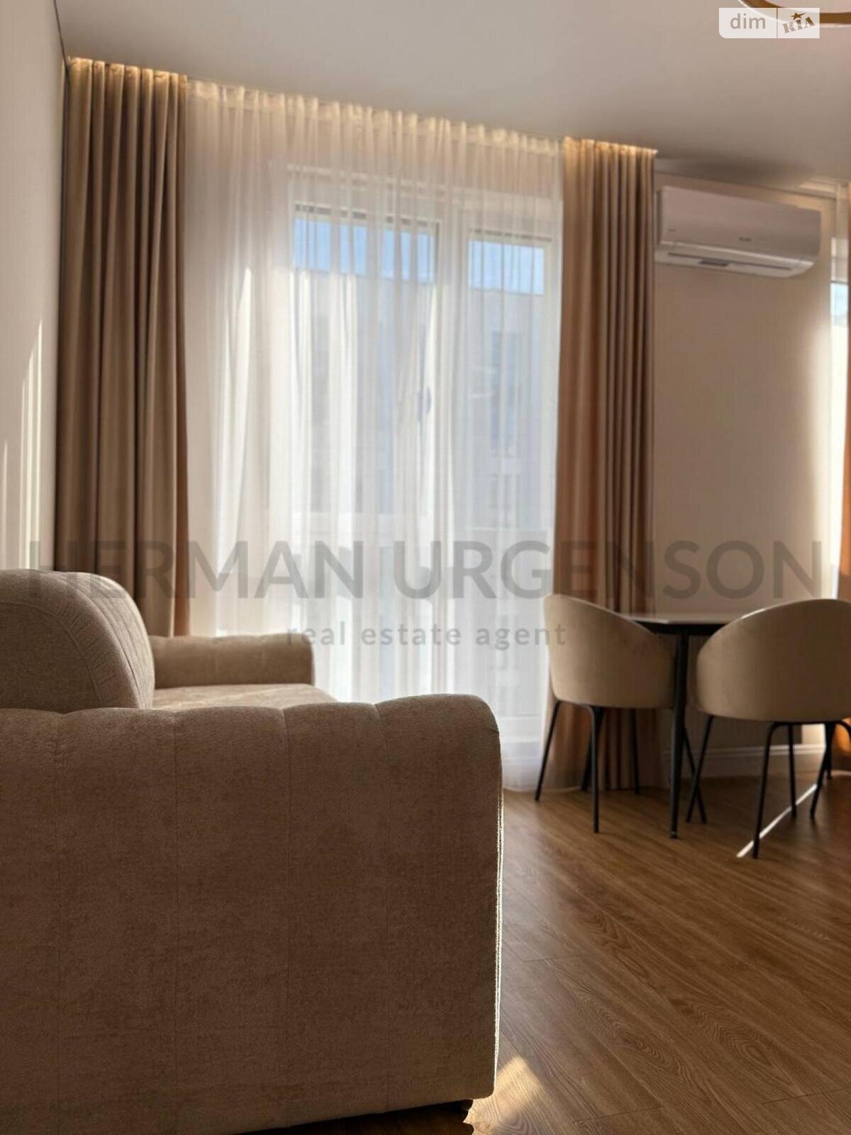 Продаж однокімнатної квартири в Минаї, на вул. Августина Волошина, фото 1