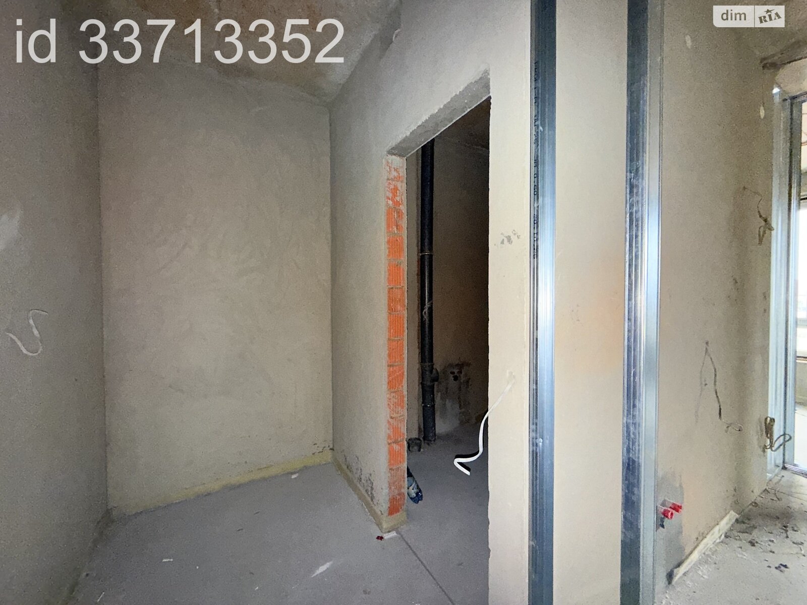 Продажа однокомнатной квартиры в Минае, на ул. Августина Волошина 18, кв. 210, фото 1