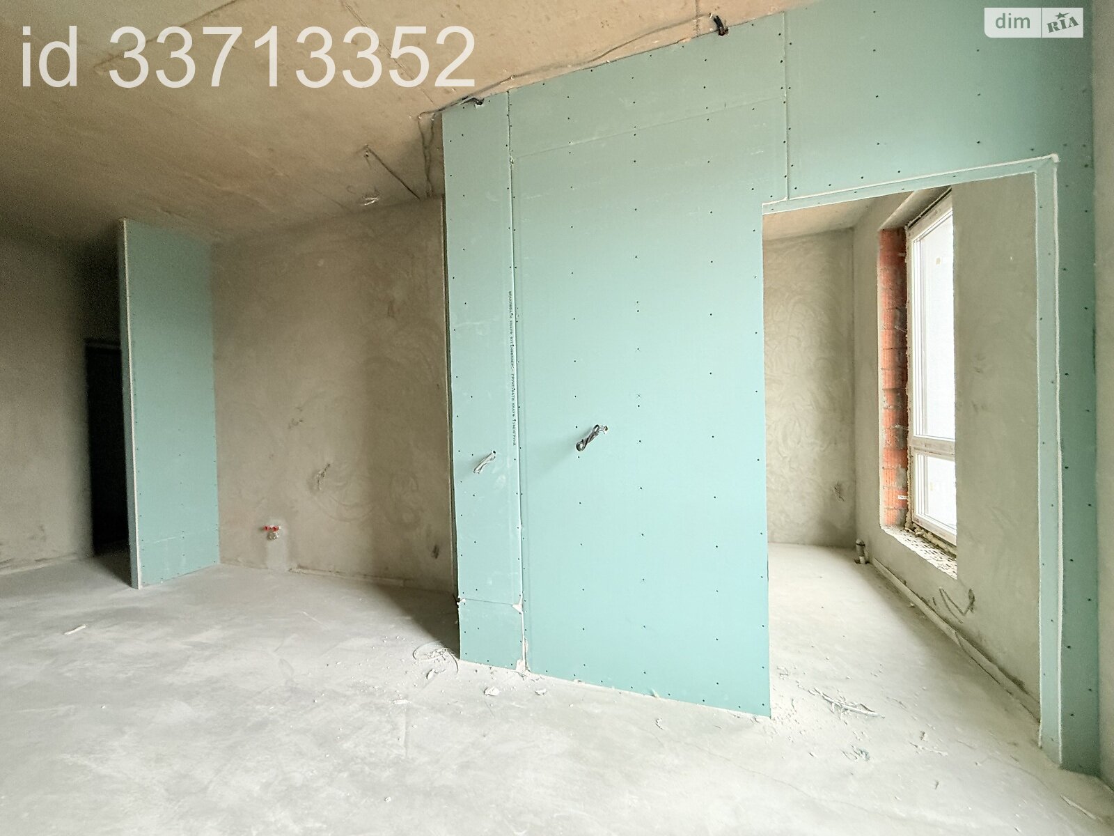 Продажа однокомнатной квартиры в Минае, на ул. Августина Волошина 18, кв. 210, фото 1