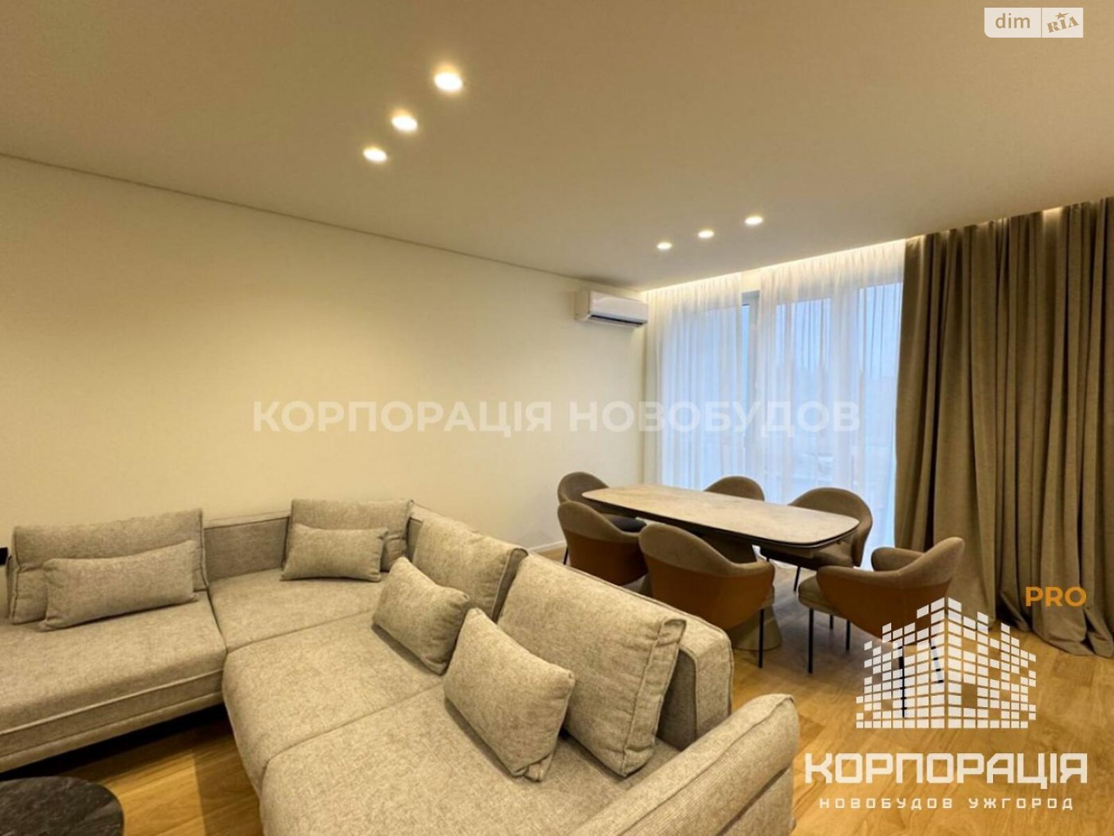 Продажа трехкомнатной квартиры в Минае, на ул. Августина Волошина, фото 1