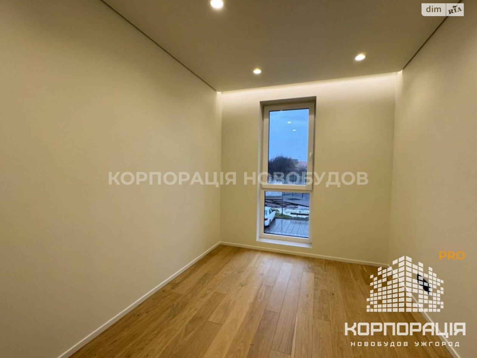 Продажа трехкомнатной квартиры в Минае, на ул. Августина Волошина, фото 1