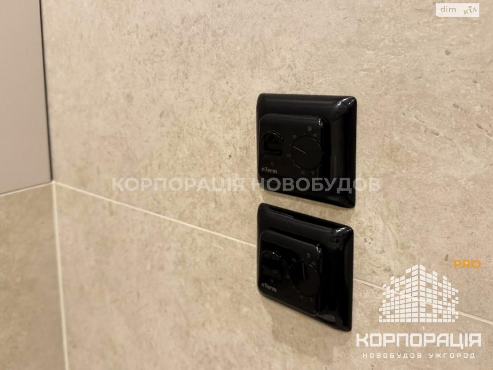 Продажа трехкомнатной квартиры в Минае, на ул. Августина Волошина, фото 1