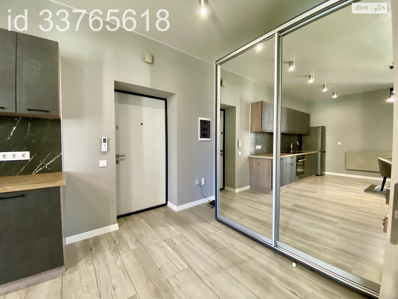 Продажа двухкомнатной квартиры в Минае, на ул. Августина Волошина 14, фото 1