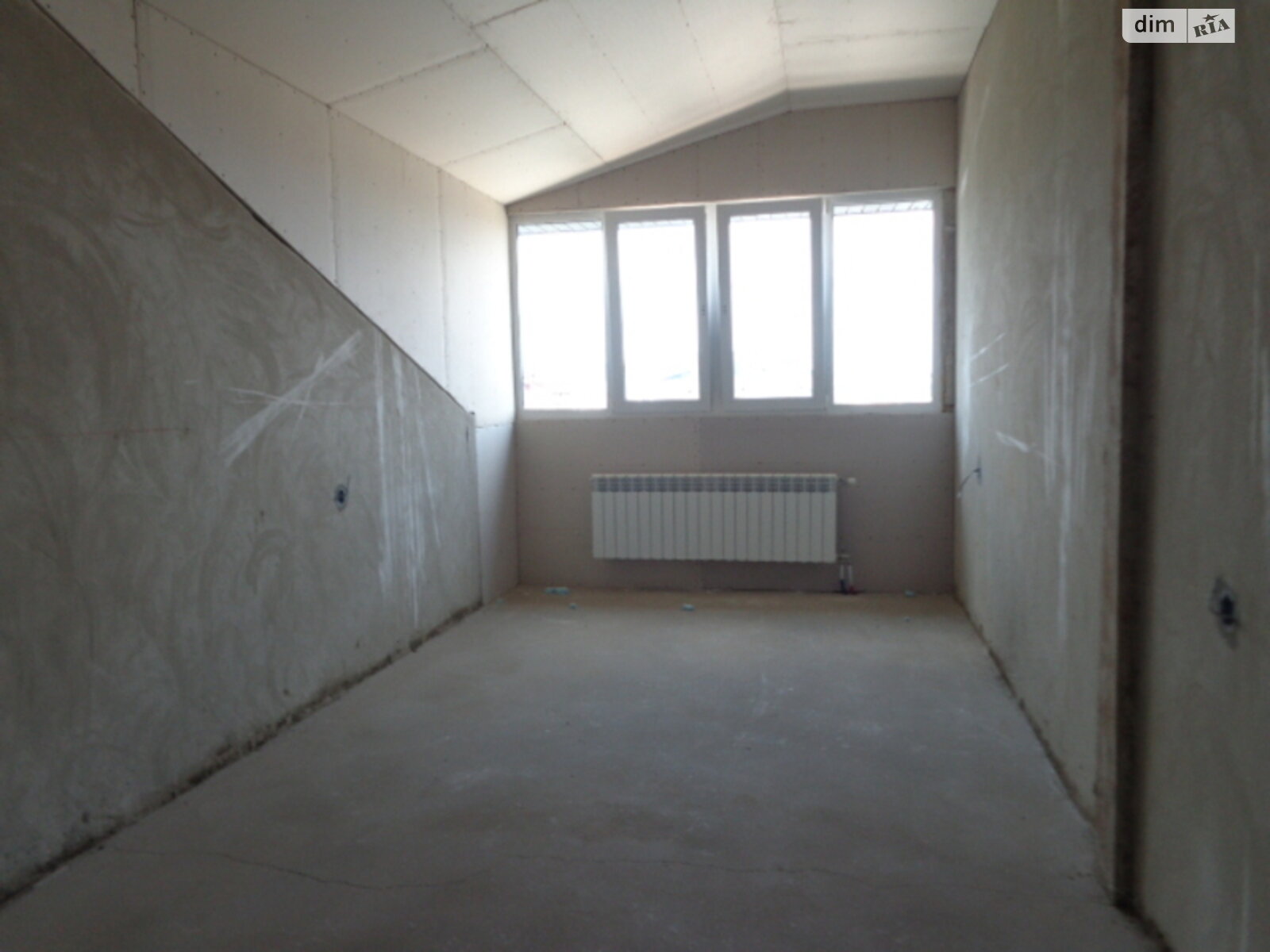 Продажа трехкомнатной квартиры в Минае, на пер. Парковый 8В, фото 1 Продажа трехкомнатной квартиры в Минае, на пер. Парковый 8В, фото 1