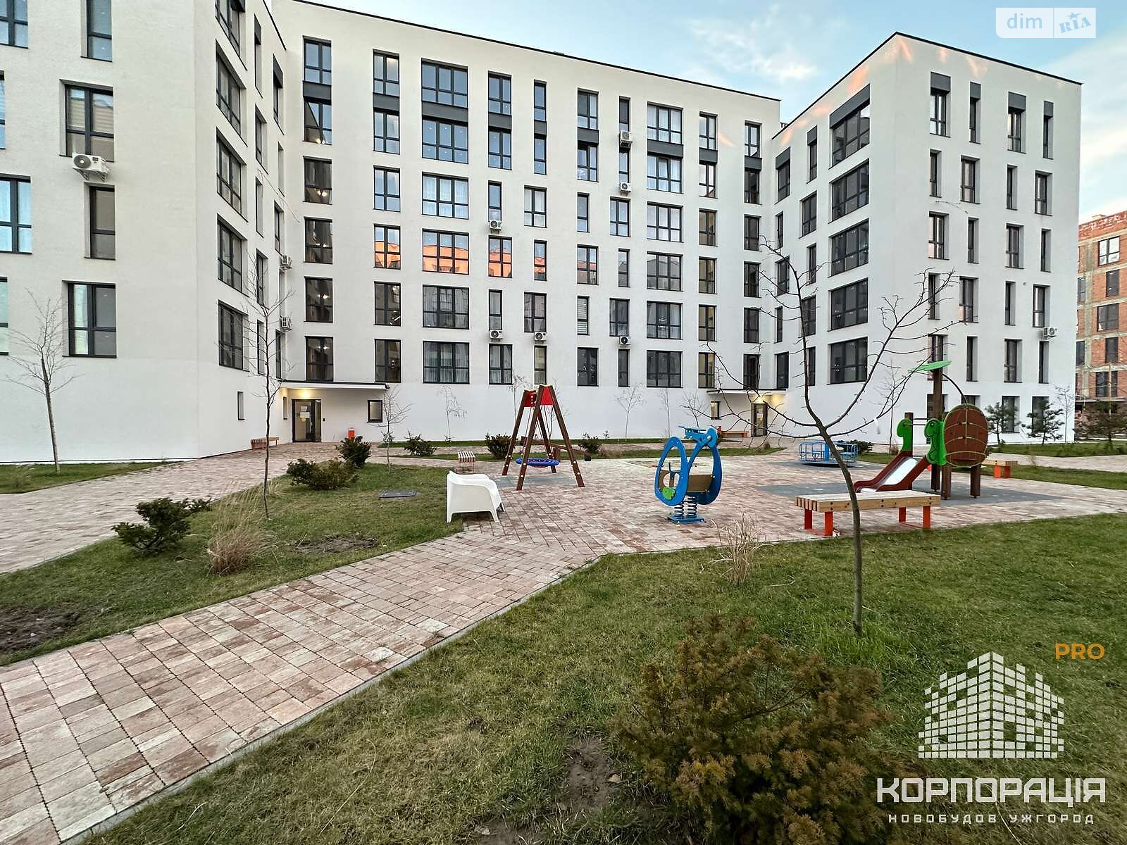 Продажа двухкомнатной квартиры в Минае, на ул. Августина Волошина, фото 1