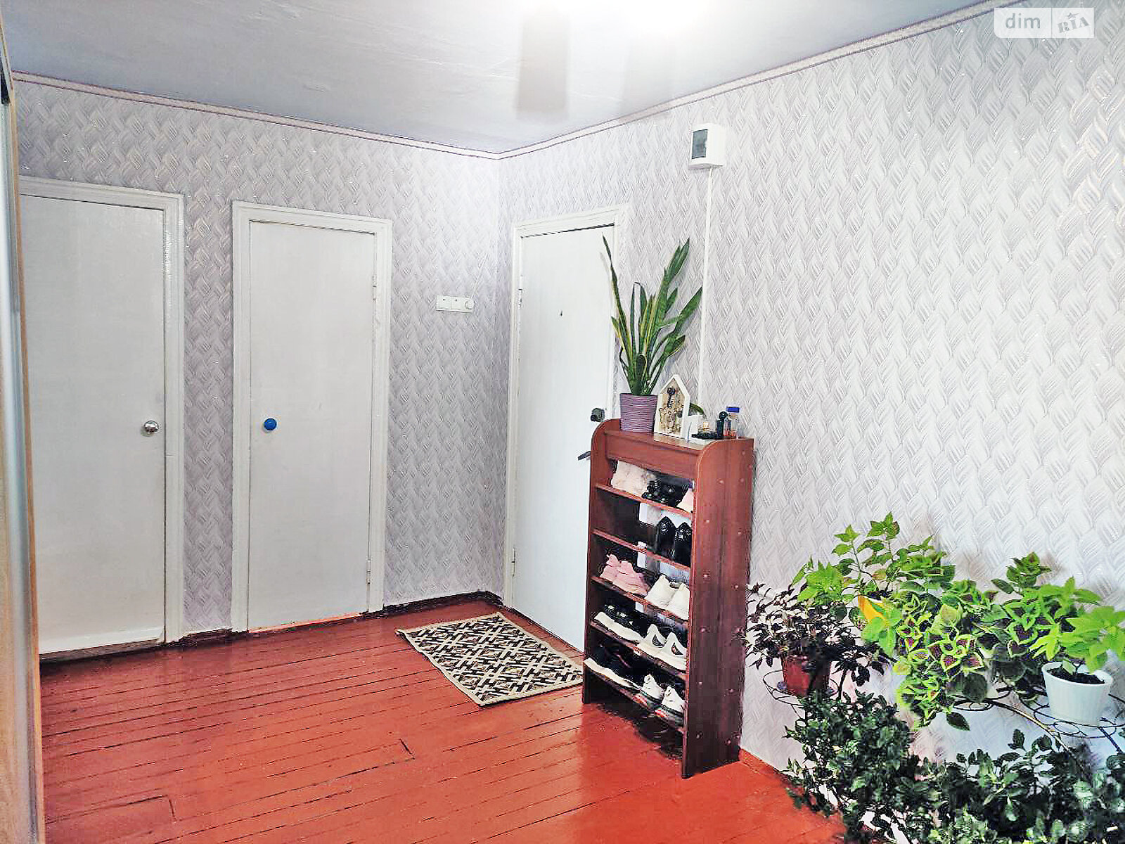 Продажа трехкомнатной квартиры в Мироновке, на ул. Корсуньская 6, район Мироновка фото 1 Продажа трехкомнатной квартиры в Мироновке, на ул. Корсуньская 6, район Мироновка фото 1