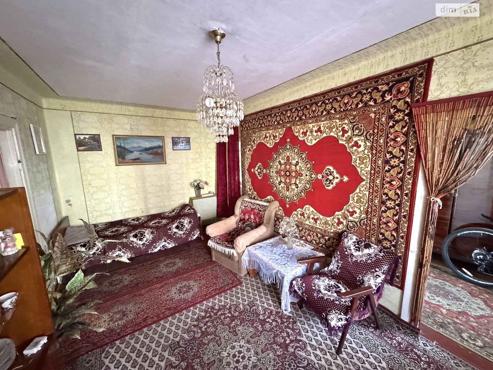Продаж трикімнатної квартири в Мукачеві, на вул. Окружна, район Черемшина фото 1 Продаж трикімнатної квартири в Мукачеві, на вул. Окружна, район Черемшина фото 1