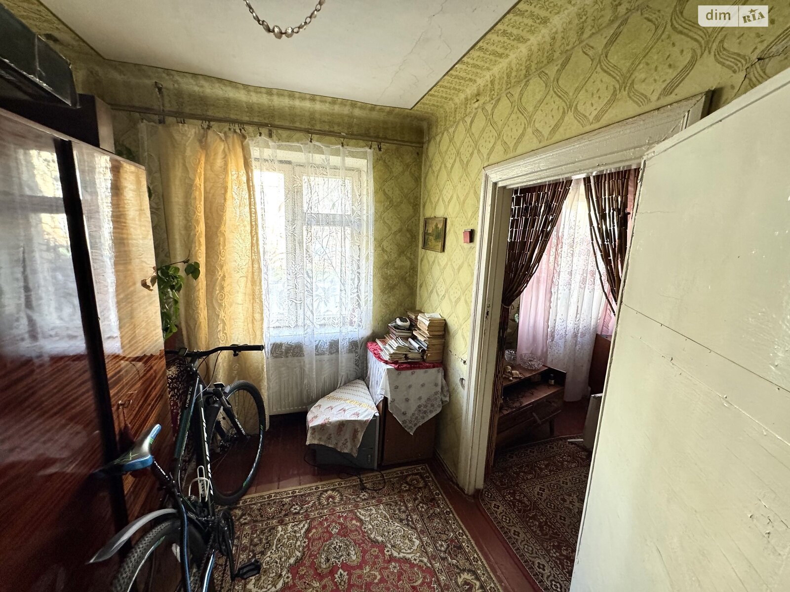 Продаж трикімнатної квартири в Мукачеві, на вул. Окружна, район Черемшина фото 1 Продаж трикімнатної квартири в Мукачеві, на вул. Окружна, район Черемшина фото 1