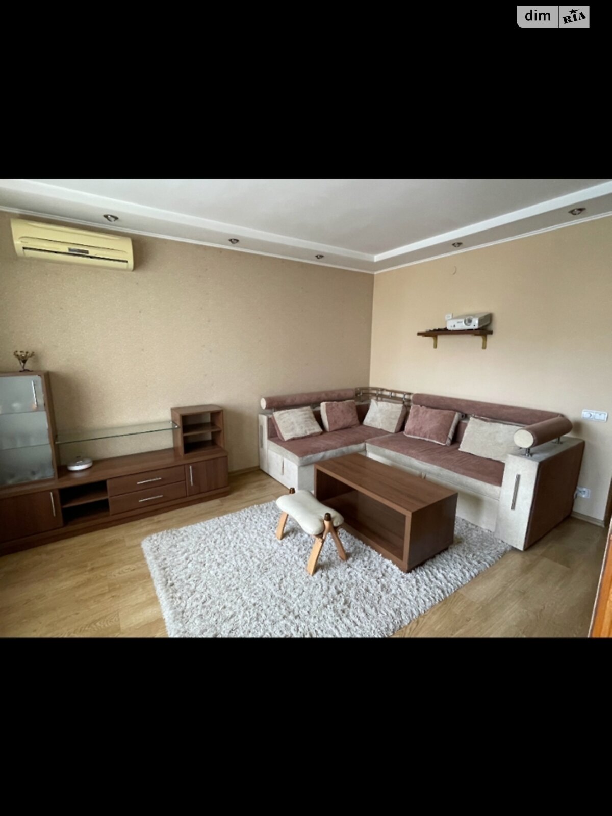 Продажа трехкомнатной квартиры в Мукачеве, на ул. Илоны Зрини 113, район Пентагон фото 1