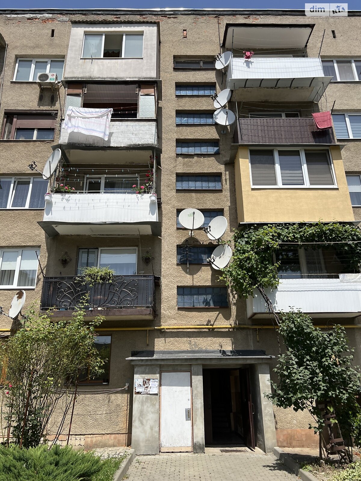 Продаж трикімнатної квартири в Мукачеві, на вул. Джузеппе Верді 6, район Підгоряни фото 1