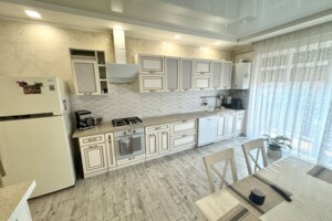 Продажа трехкомнатной квартиры в Мукачеве, на ул. Дмитрия Яворницкого 3, район Росвигово фото 2