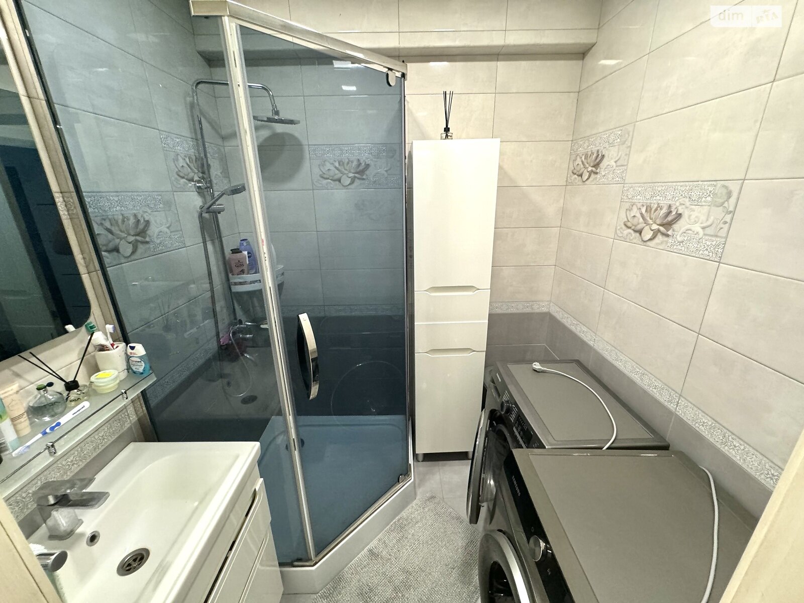 Продажа трехкомнатной квартиры в Мукачеве, на ул. Дмитрия Яворницкого 3, район Росвигово фото 1 Продажа трехкомнатной квартиры в Мукачеве, на ул. Дмитрия Яворницкого 3, район Росвигово фото 1