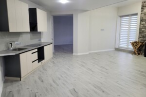 Продаж трикімнатної квартири в Мукачеві, на вул. Варшавська 31Б, район Росвигово фото 2