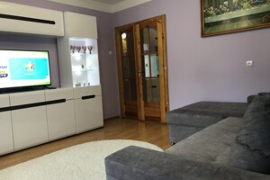 Продаж трикімнатної квартири в Мукачеві, на Росвигово, район Росвигово фото 2
